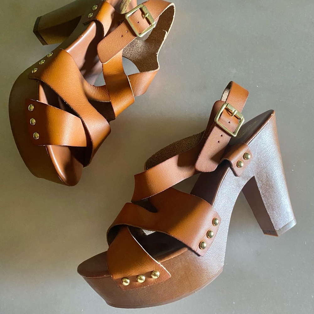Mossimo Supply Co. Brown Platform Sandals